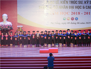 Đại học Duy Tân Tổ chức Lễ Trao bằng Tốt nghiệp năm 2019