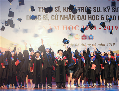 Đại học Duy Tân Tổ chức Lễ Trao bằng Tốt nghiệp năm 2019