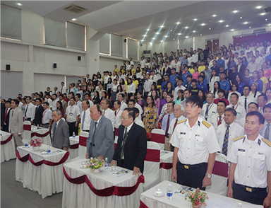 Đại học Duy Tân đón nhận Cờ Thi đua của Thủ tướng Chính phủ trong Lễ Khai giảng Năm học mới 2018 - 2019