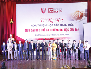 Trường Đại học Duy Tân Ký kết Hợp tác Toàn diện với Đại học Huế