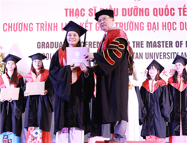 Khóa Thạc sĩ Điều dưỡng Quốc tế đầu tiên do Đại học Duy Tân liên kết đào tạo với Đại học FooYin tốt nghiệp