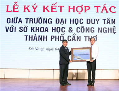 ĐH Duy Tân ký kết hợp tác với Sở Khoa học - Công nghệ TP Cần Thơ