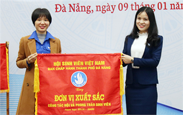 Lễ kỷ niệm 71 năm ngày Truyền thống Học sinh Sinh viên Việt Nam và Trao học bổng cho Sinh viên của Đại học Duy Tân