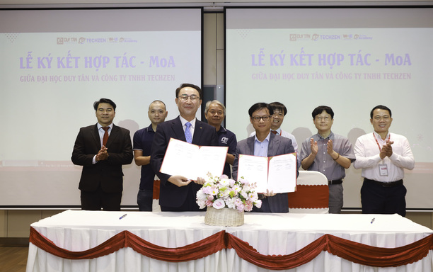 Đại học Duy Tân Ký kết Hợp tác với Công ty TNHH Techzen