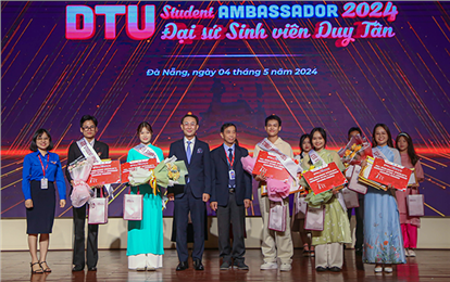 Five DTU Student Ambassadors Showcase Talent in Their First Journey to Singapore