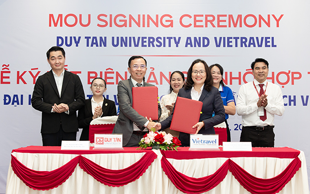 DTU Signs Cooperation Agreement with Vietravel