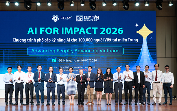 Khởi động Hành trình Phổ cập AI cho 100.000 người Việt ở miền Trung tại Đại học Duy Tân
