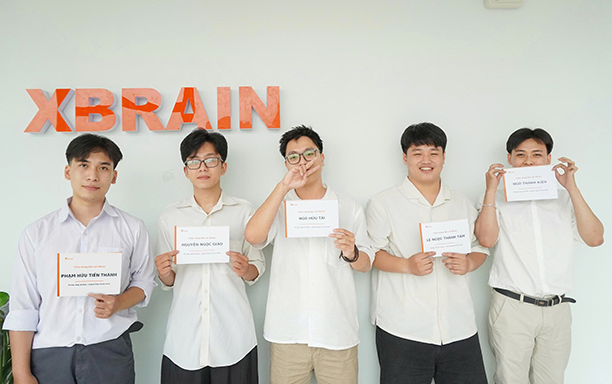 Từ học bổng thực chiến đến vị trí chính thức: 14 sinh viên Duy Tân “gia nhập” vào xBrain (TechX Group)